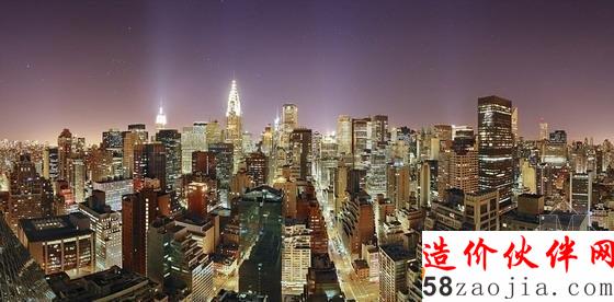 曼哈頓城市中心線的神奇全景圖,左側(cè)是帝國大廈,右側(cè)則是克萊斯勒大廈