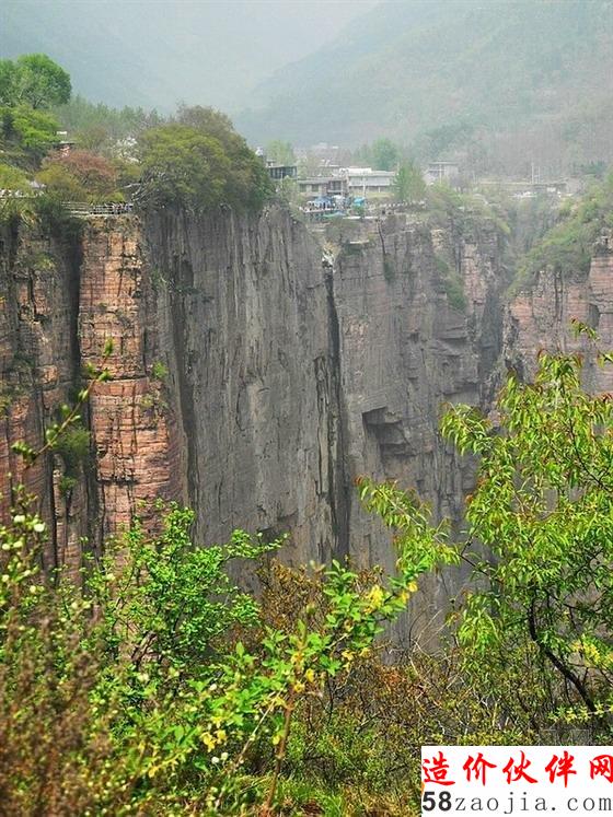 郭亮村人民的愚公精神,比他的海拔還高