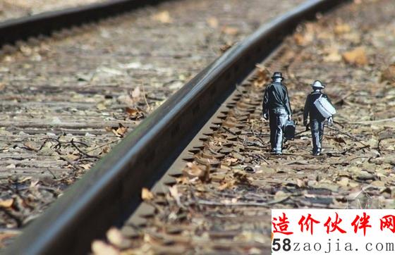 街道上的木制微型藝術(shù)形象