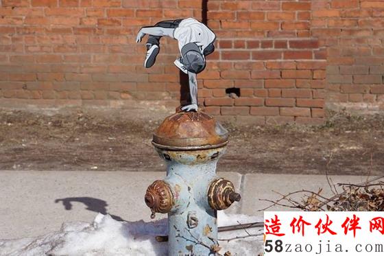 街道上的木制微型藝術(shù)形象