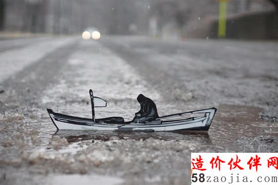 街道上的木制微型藝術(shù)形象