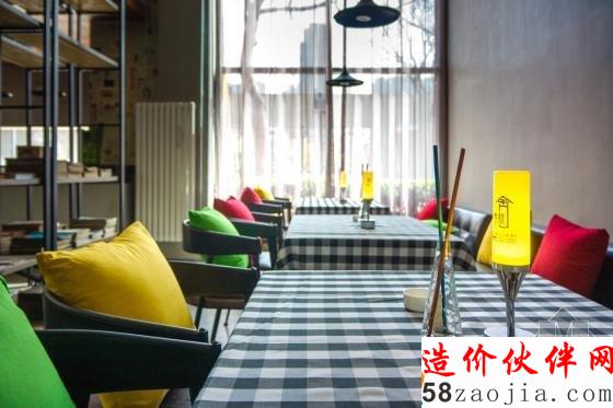 西安“小香港”精品春秋舍設(shè)計師酒店