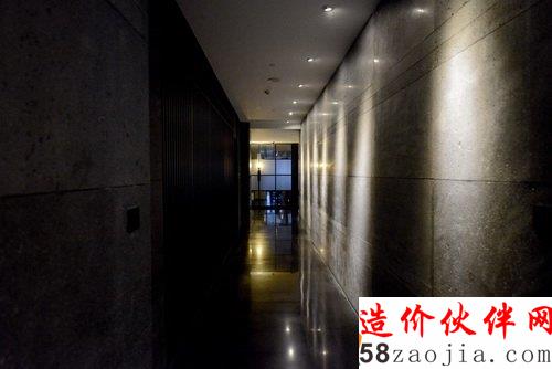 江蘇昆山“簡(jiǎn)潔硬朗”龍海建工辦公室