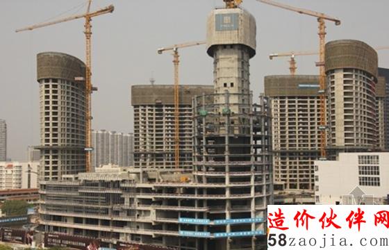 徐州蘇寧廣場(chǎng)項(xiàng)目B、C、D、E塔樓主體結(jié)構(gòu)封頂