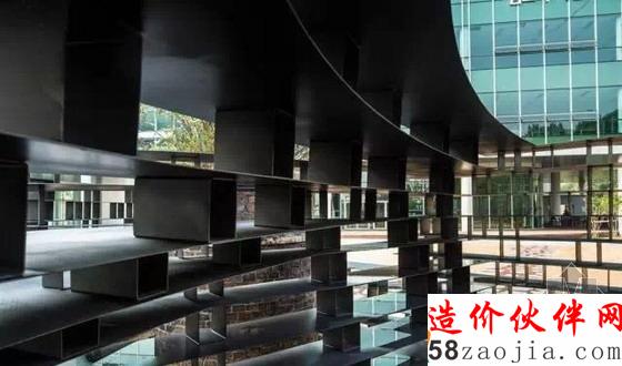 韓國(guó)圍繞廢舊煙囪創(chuàng)作的鐵質(zhì)臺(tái)階景觀