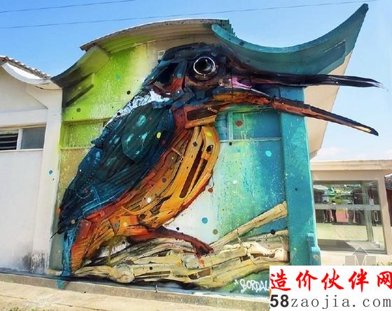 回收垃圾做的動(dòng)物雕塑