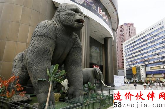 商場造三層樓高巨型"大猩猩"
