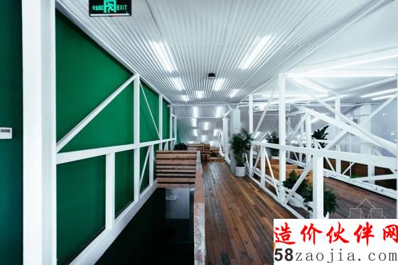 在森林里面辦公 驚艷了每一個人!