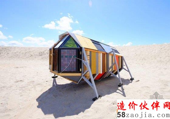 十四位設(shè)計(jì)師構(gòu)建沙灘上的膠囊旅館