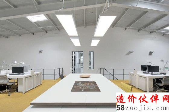 北京三里屯60年老禮堂變身建筑事務(wù)所