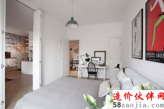 老樹發(fā)新芽 國外帥哥巧改造56㎡公寓