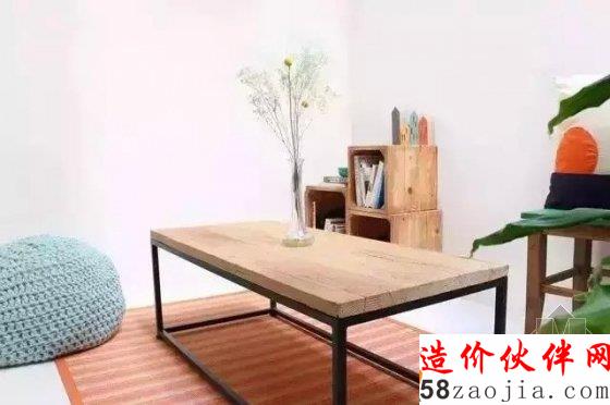 一位長發(fā)怪叔叔的21㎡ 公寓“豪宅”