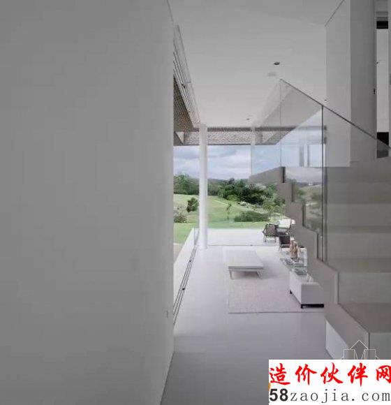 去農(nóng)村買塊地 蓋一個(gè)這樣的房子。