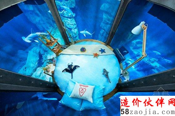 360度全透明水下居所 與鯊魚同居一晚是怎樣的體驗?
