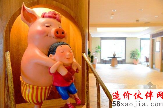 全球首家?guī)酌椎摹稉肀А分黝}酒店開業(yè) 讓你愛入骨髓