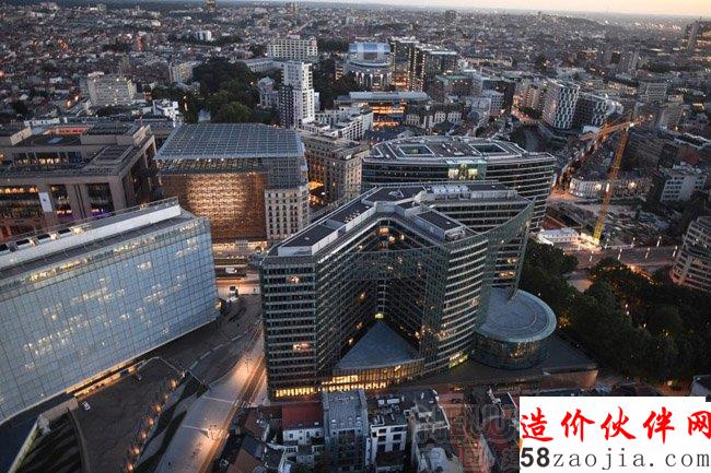 歐盟新總部:保留遺跡并在內(nèi)部孵化了一顆蛋